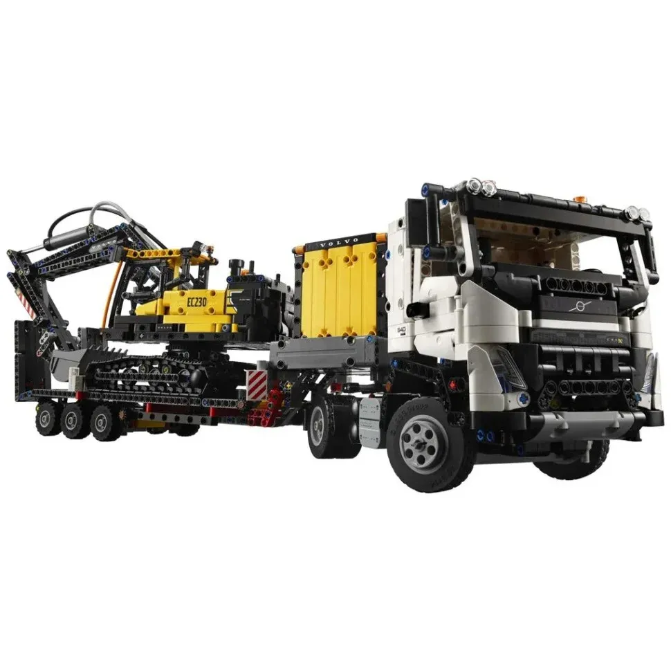 Конструктор LEGO Technic Вантажівка Volvo FMX і Електричний екскаватор EC230 42175, 2274 деталей 3