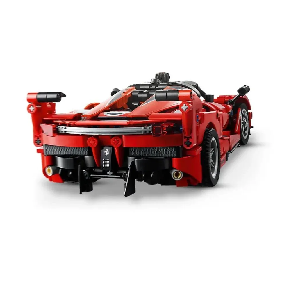 Конструктор "Ferrari FXX K" LEGO 42212, 897 деталей 3