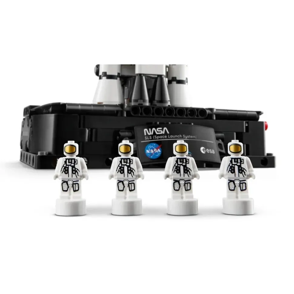 Конструктор "Ракета із системою космічного запуску NASA Artemis" LEGO 42221, 632 деталі 3