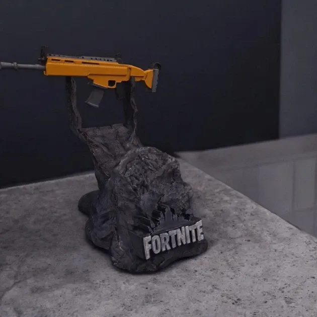 Подставка для геймпадов DualShock 4, DualSense, Xbox и Nintendo Pro Controller «Fortnite Stand»